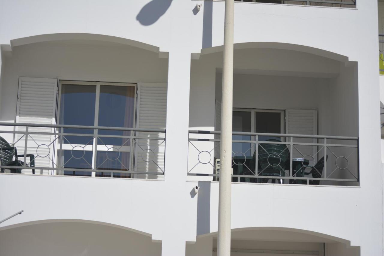 Apartamento Azul Quarteira Bagian luar foto